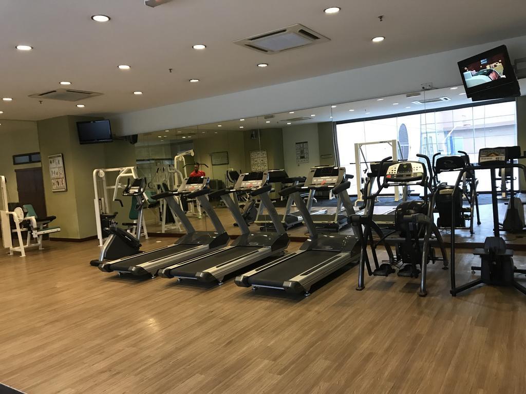 Queens Service Suites At Times Square Kl Куала Лумпур Екстериор снимка
