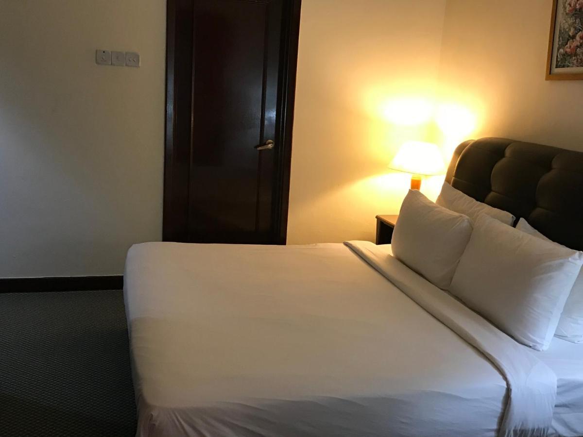 Queens Service Suites At Times Square Kl Куала Лумпур Екстериор снимка